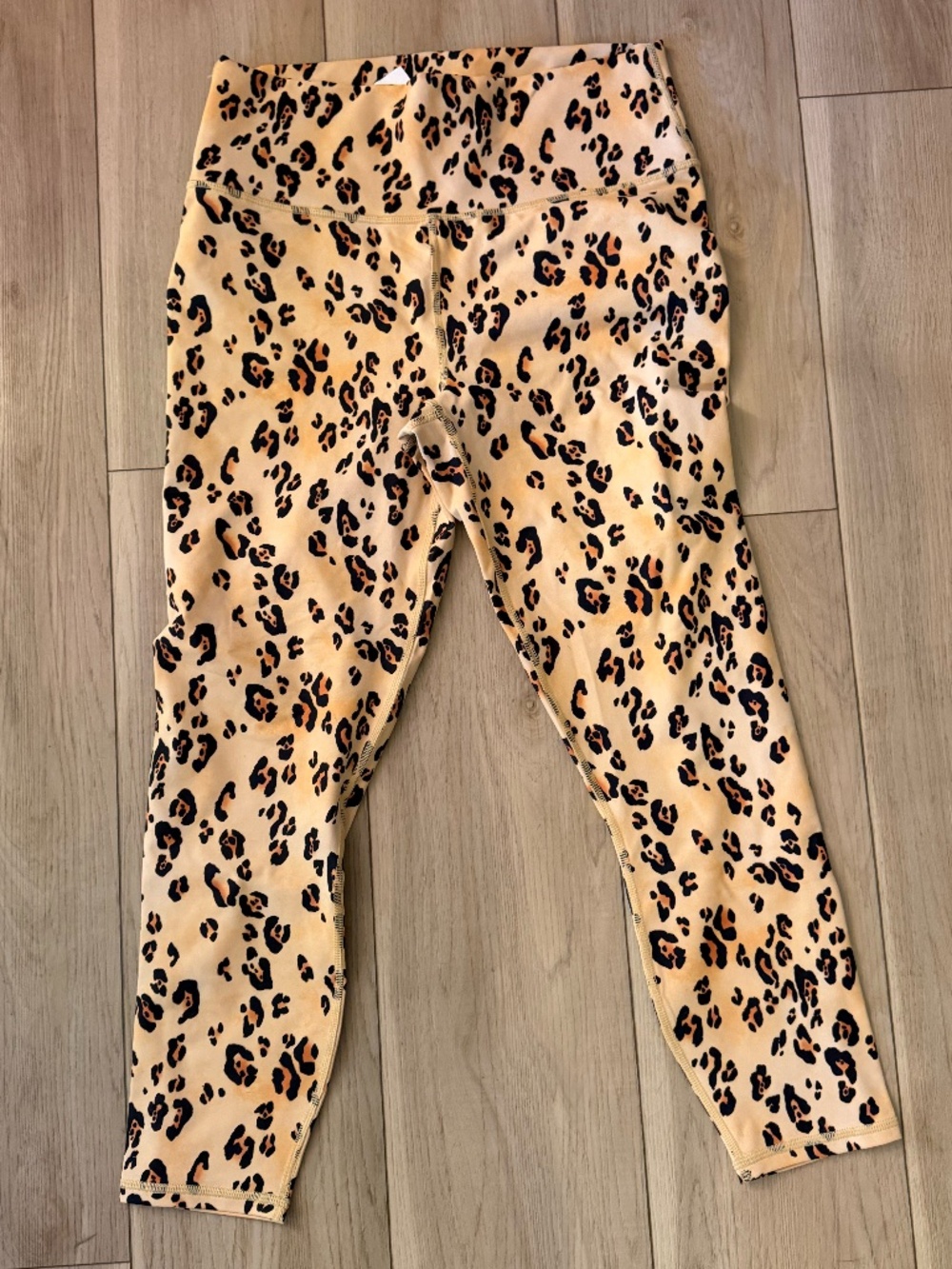Fabletics NWT Leopard Print High Waisted 7/8 Leggings Size Large